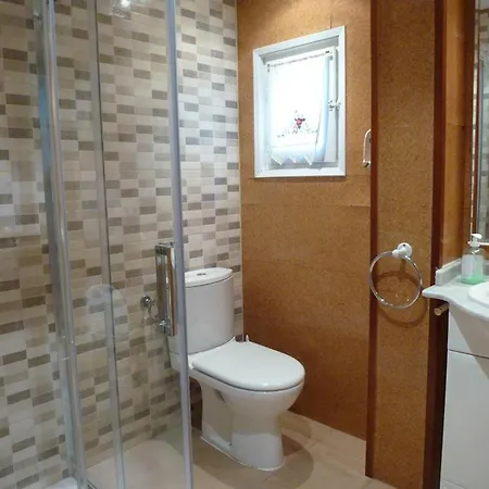 - Admite Mascotas 福米加尔